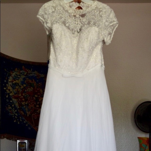 Wedding dress